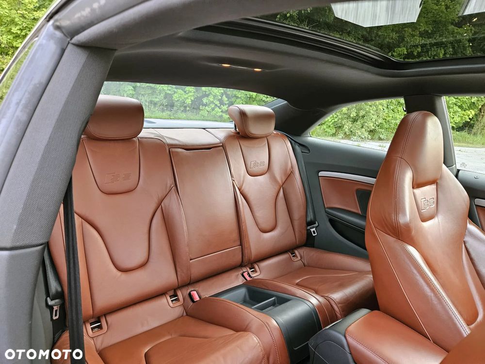 Audi S5 Coupé 4.2 Quattro - 11