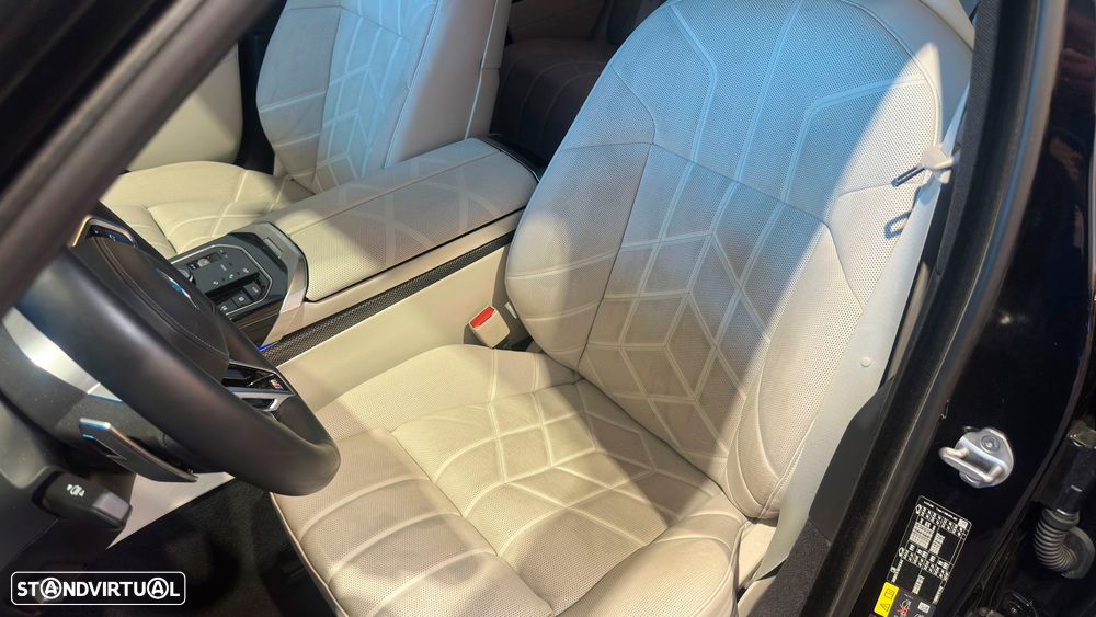 BMW 750 750e xDrive Pack Desportivo M Pro - 9