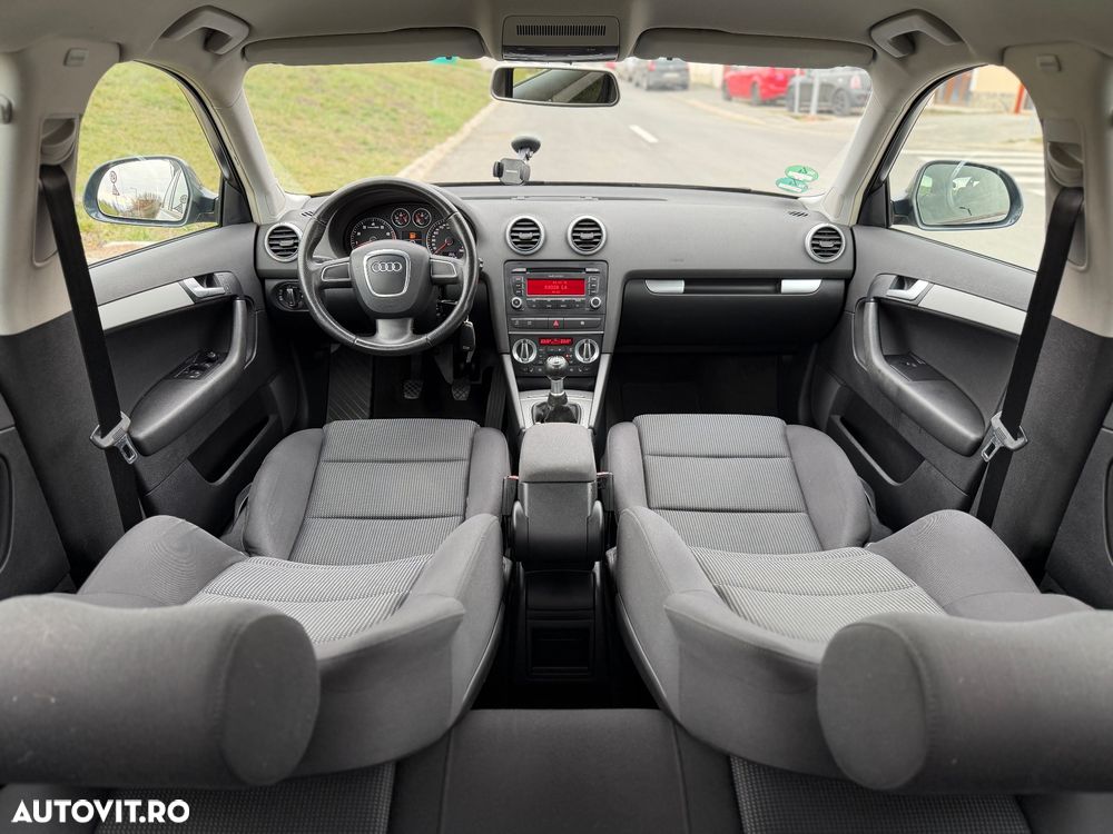 Audi A3 1.4 TFSI ack S line Sportpaket - 8