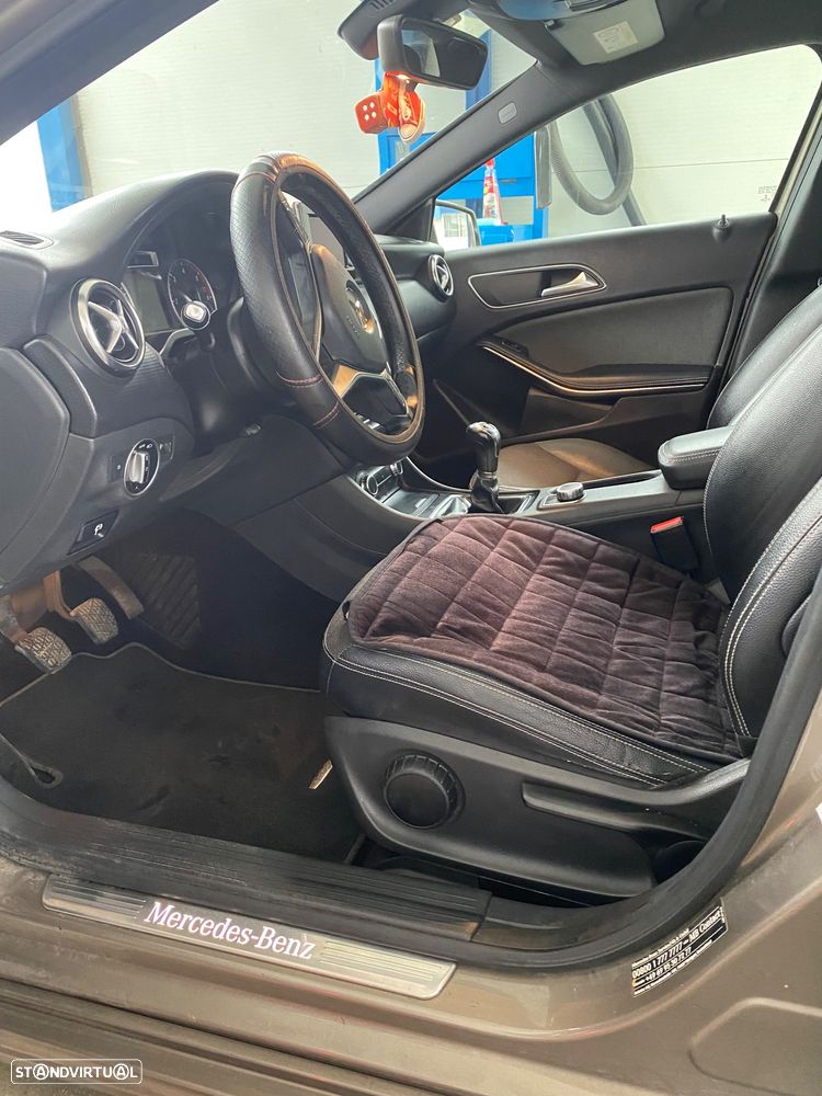 Mercedes-Benz A 180 CDI (BlueEFFICIENCY) Urban - 16