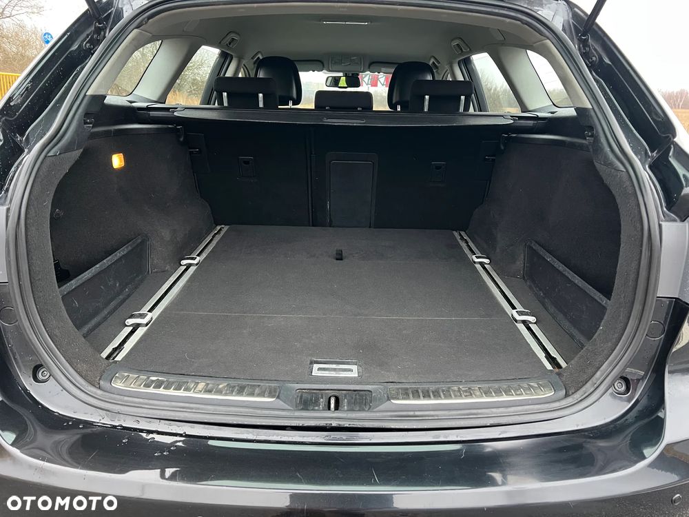 Toyota Avensis 1.6 Luna - 10