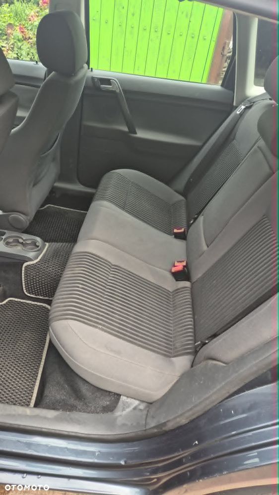Volkswagen Polo 1.4 16V Trendline - 6