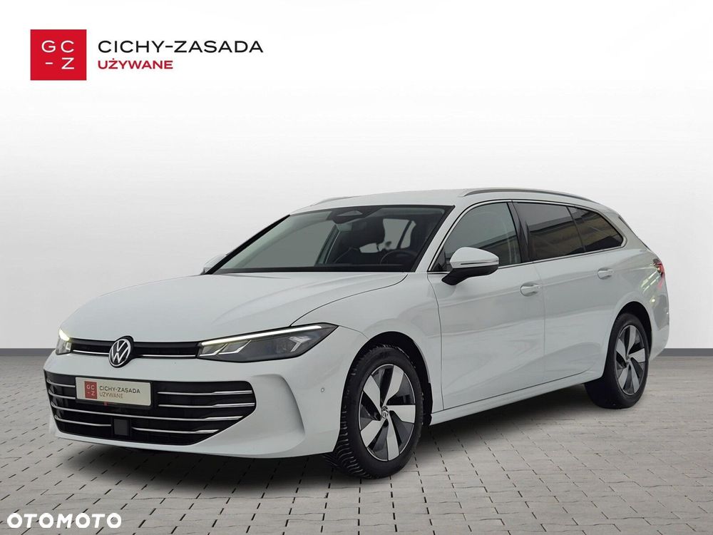 Volkswagen Passat - 1