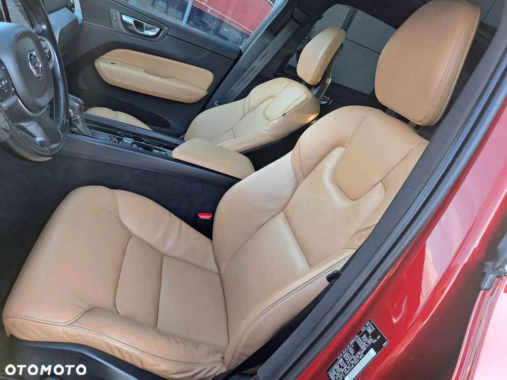 Volvo XC 60 T5 AWD Geartronic Momentum - 20