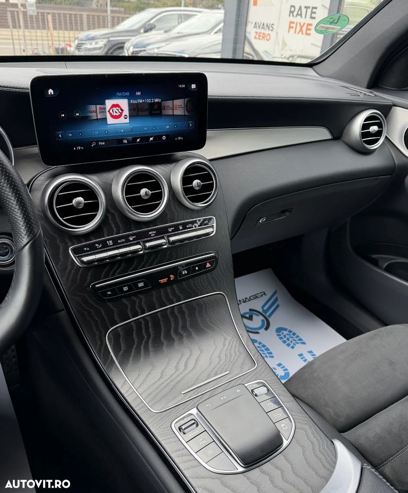 Mercedes-Benz GLC - 12