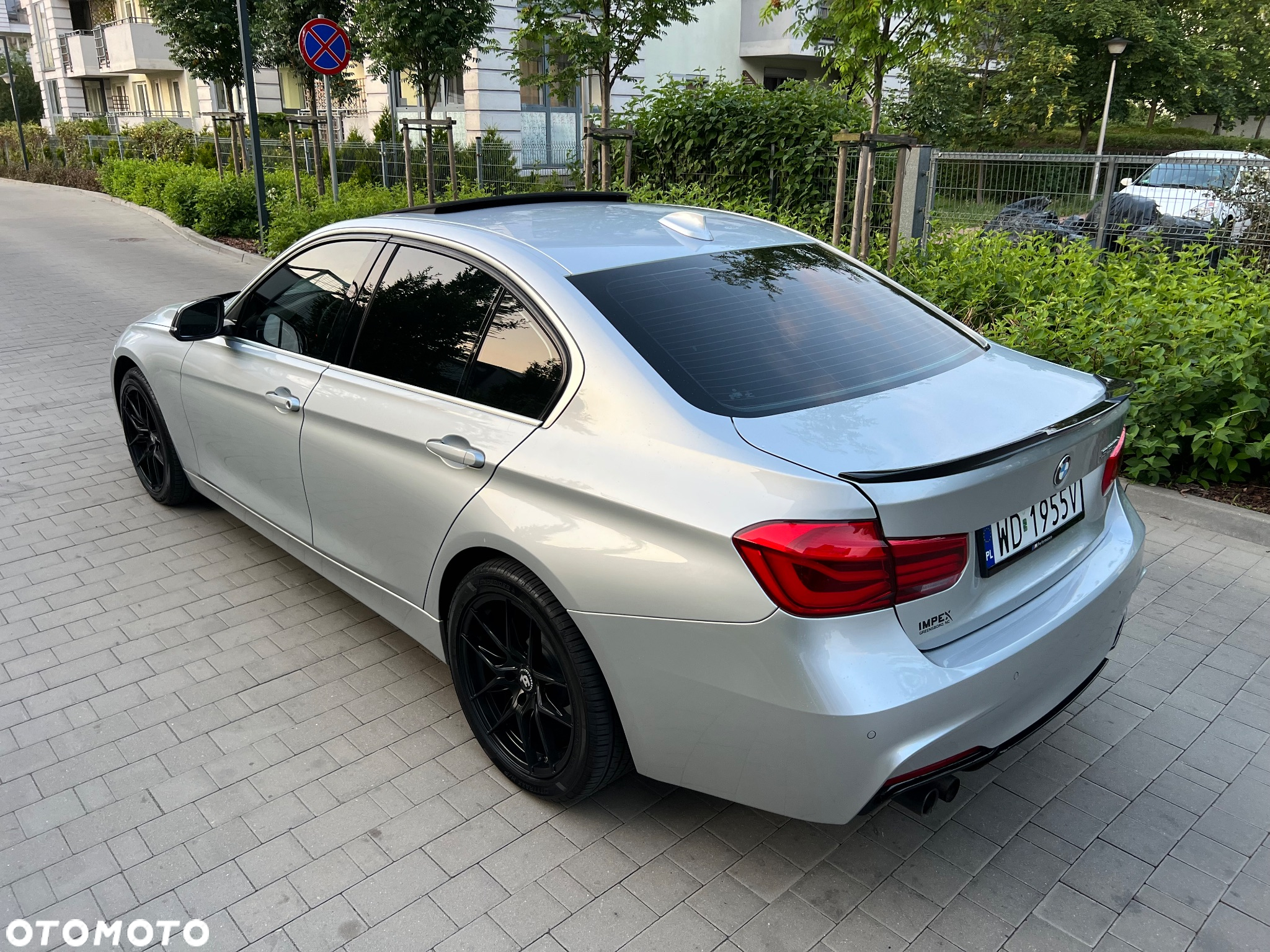 BMW Seria 3 330i - 9