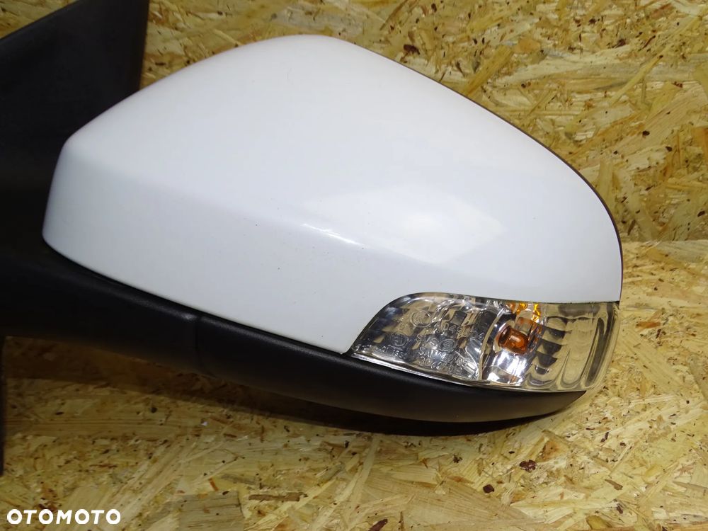 LUSTERKO LEWE VOLVO C70 LIFT 10-PIN EUROPA 2011- - 2