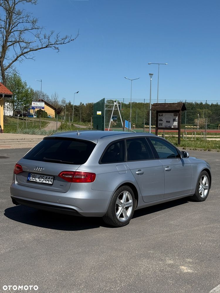 Audi A4 Avant 2.0 TDI Quattro S tronic - 4