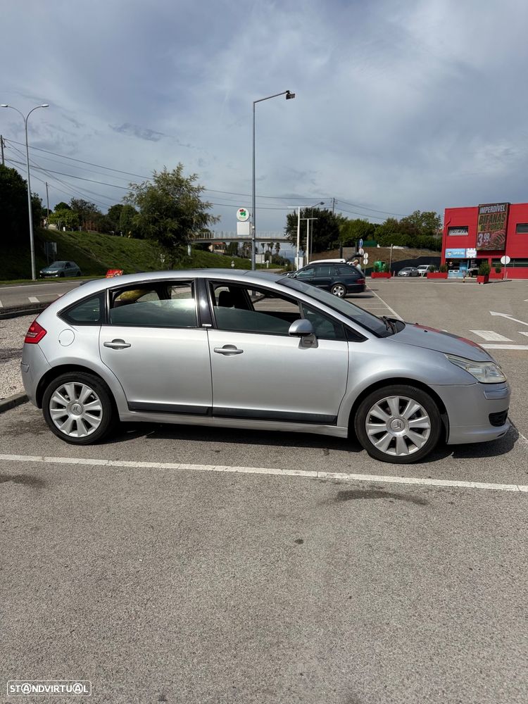 Citroën C4 1.6 HDi 110 Exclusive - 5