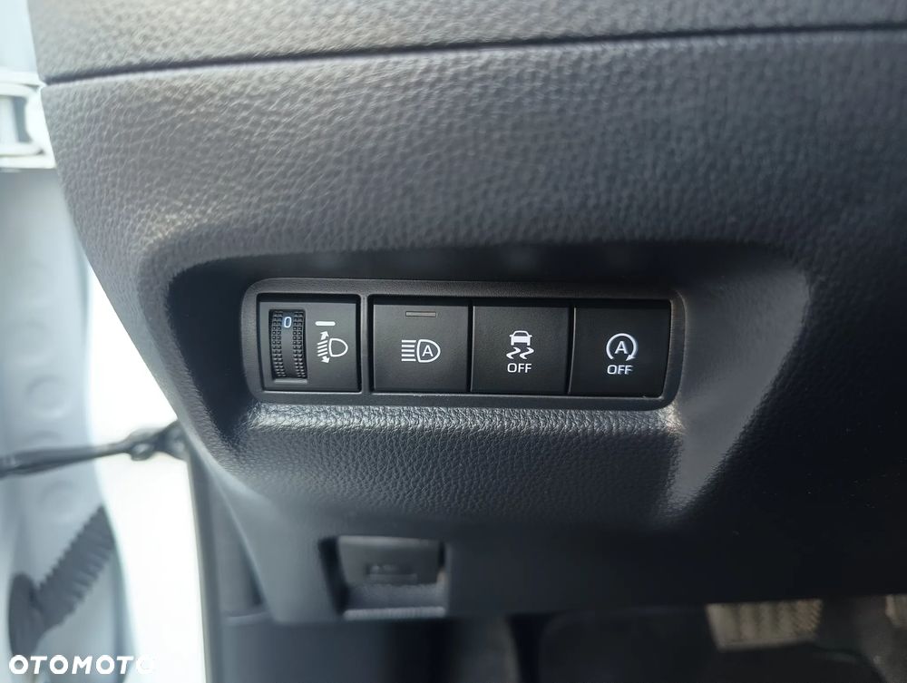 Toyota Aygo X S-CVT Air JBL - 14