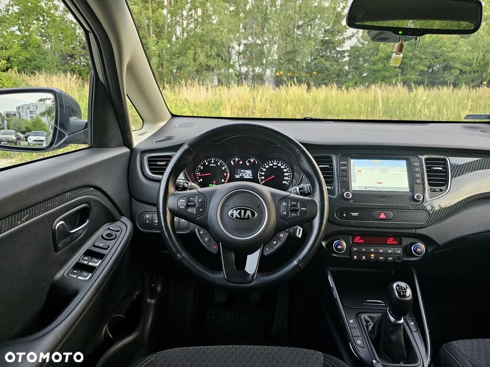 Kia Carens 1.6 GDI L - 19
