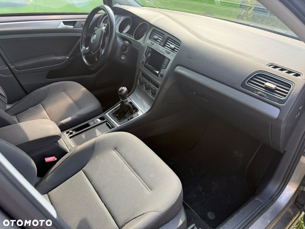 Volkswagen Golf - 7