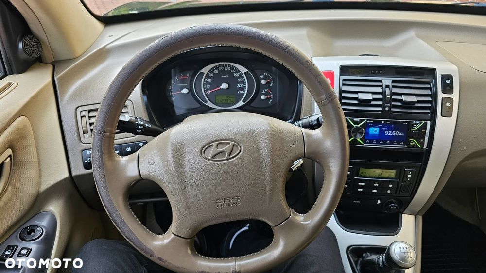 Hyundai Tucson 2.0 CRDi VGT 4WD GLS - 35