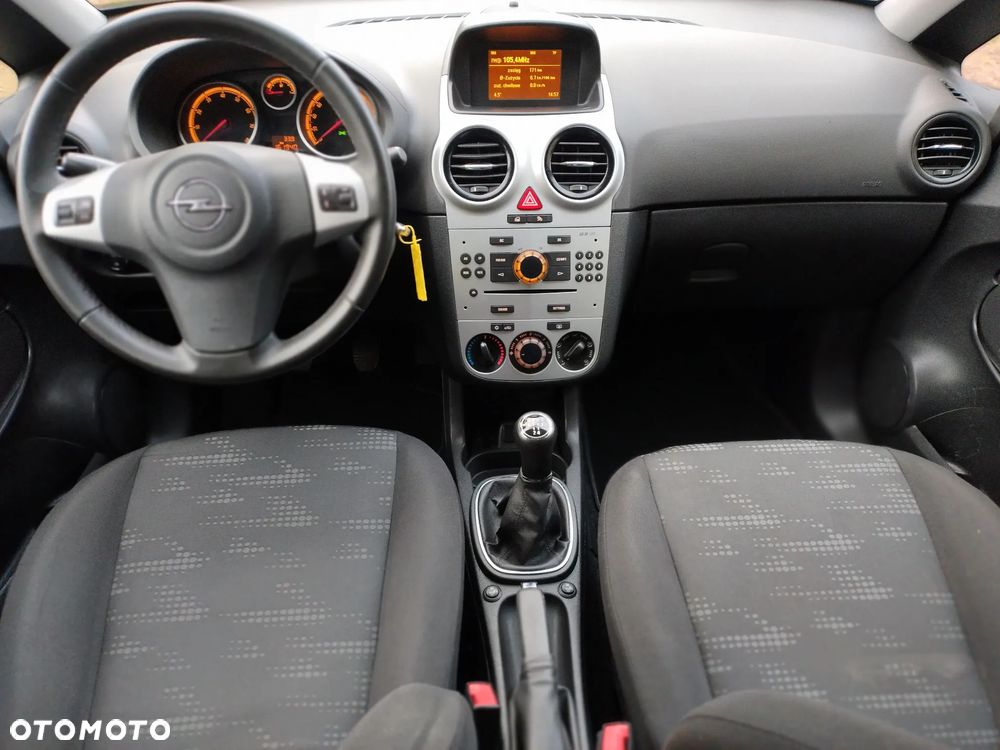 Opel Corsa 1.2 16V Edition / Active - 18