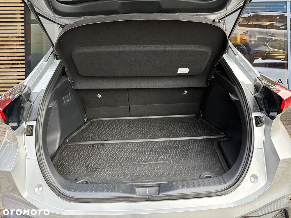 Toyota C-HR - 13