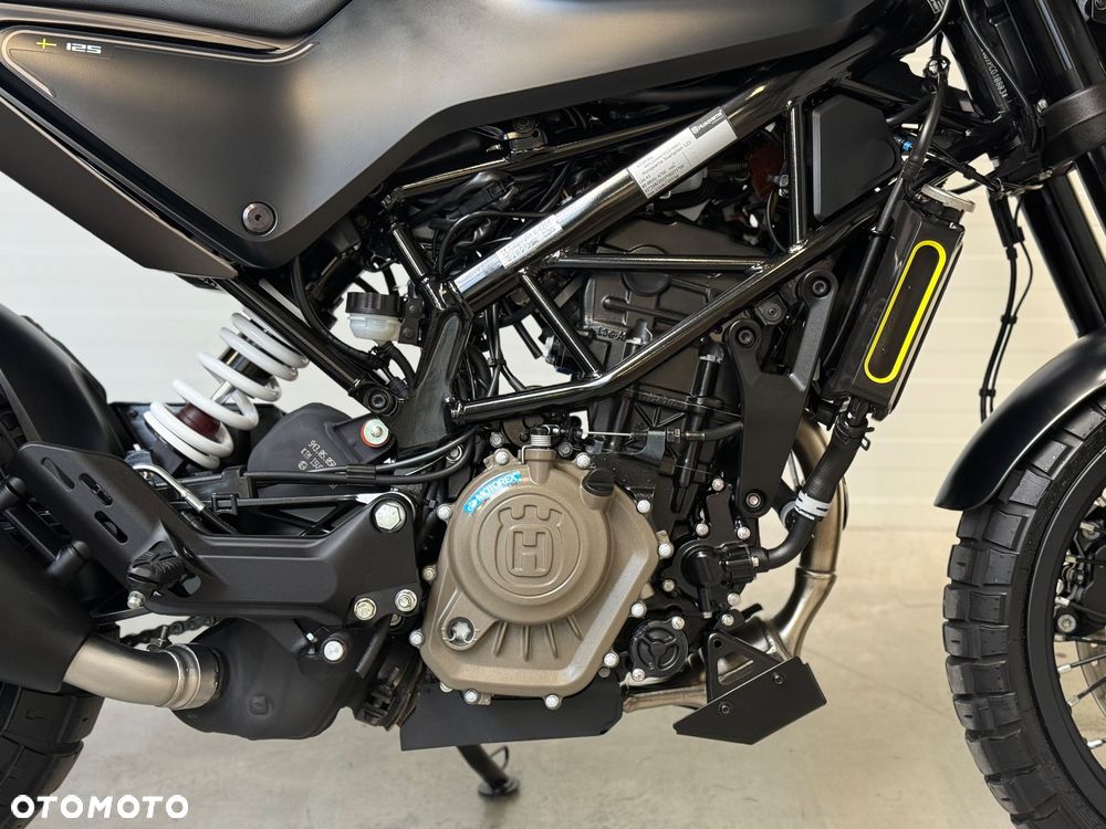 Husqvarna Svartpilen - 13