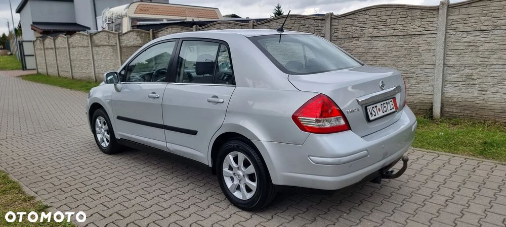 Nissan Tiida 1.6 acenta - 8