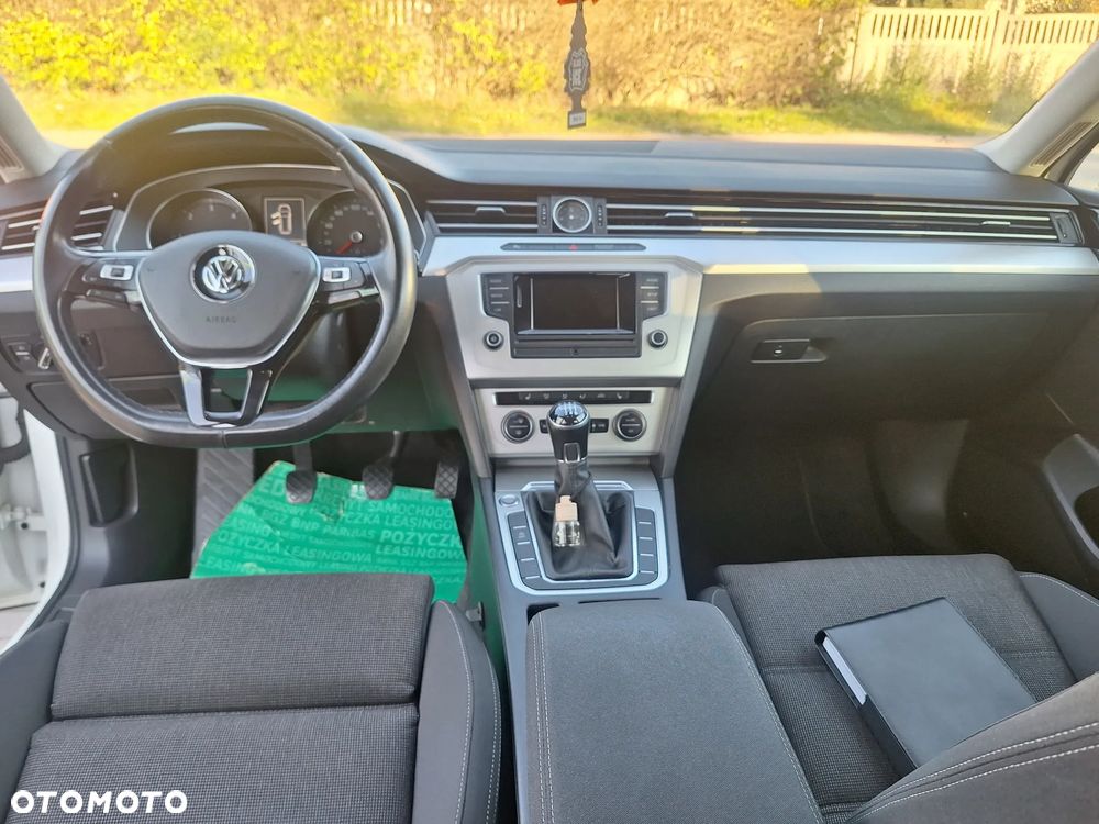 Volkswagen Passat 1.6 TDI (BlueMotion Technology) Trendline - 8