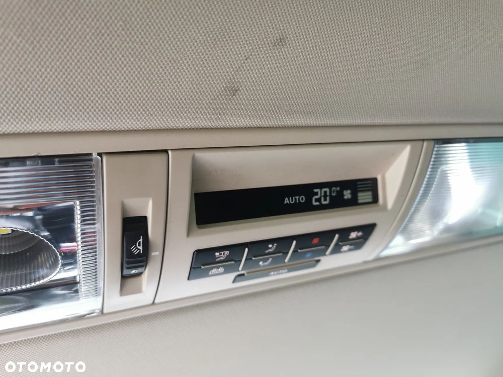 Volkswagen Multivan - 11