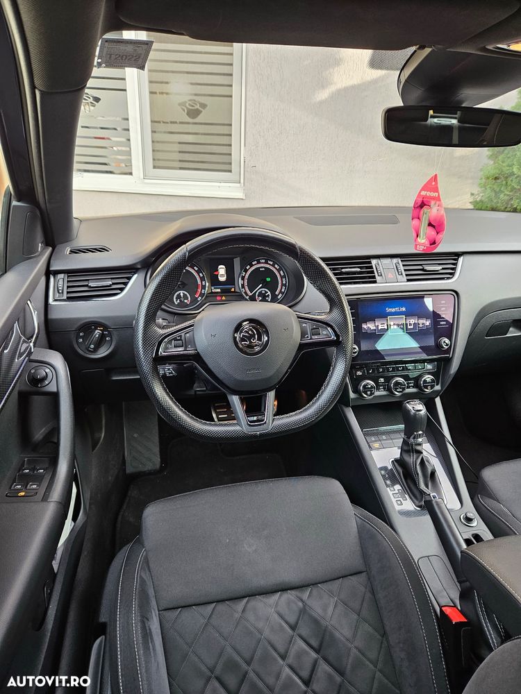 Skoda Octavia 2.0 TDI DSG 4X4 RS - 9