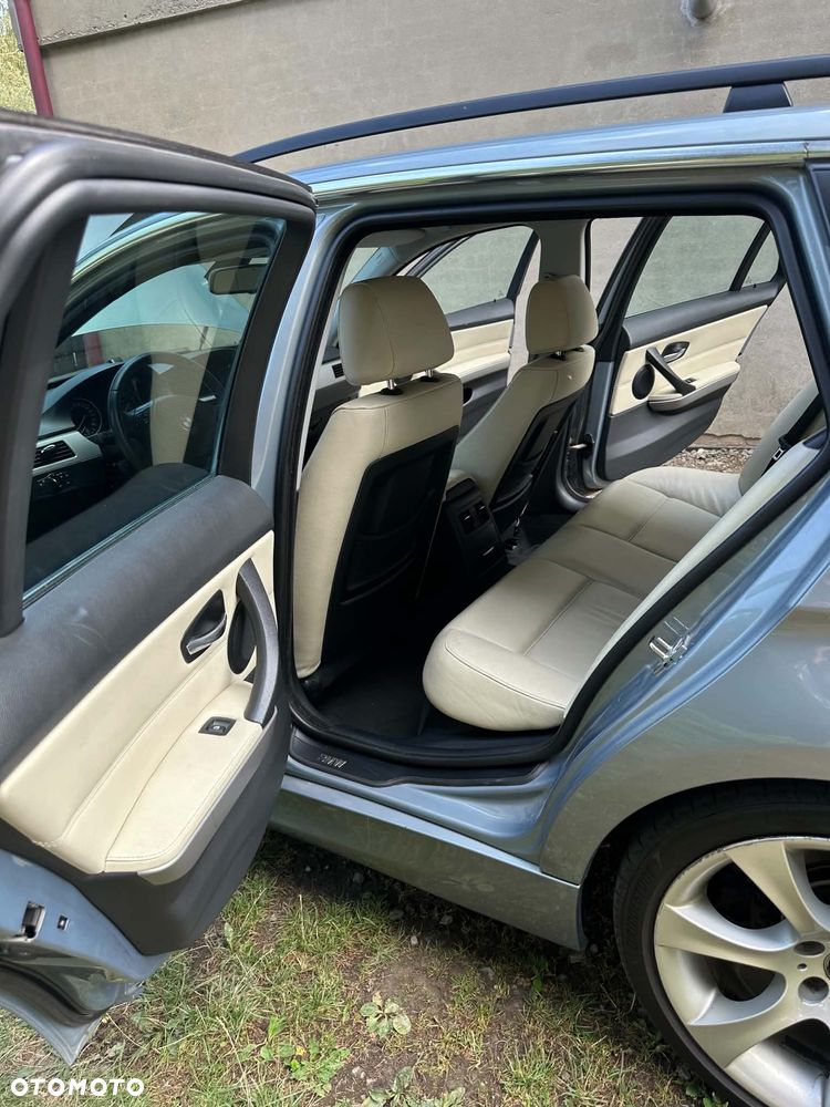 BMW Seria 3 330d - 8