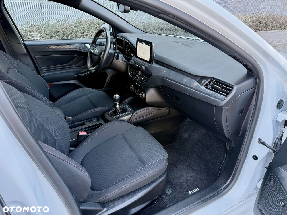 Ford Focus 1.5 EcoBoost STart-Stopp-System ST-LINE - 10