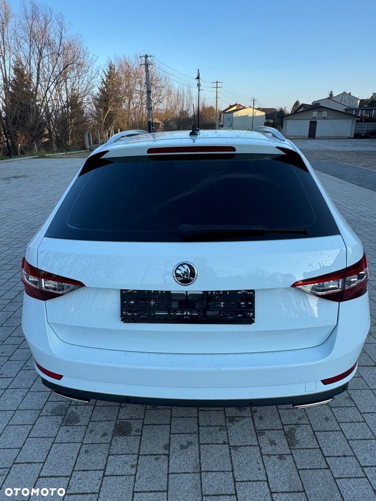 Skoda Superb 2.0 TSI 4x4 DSG SportLine - 5