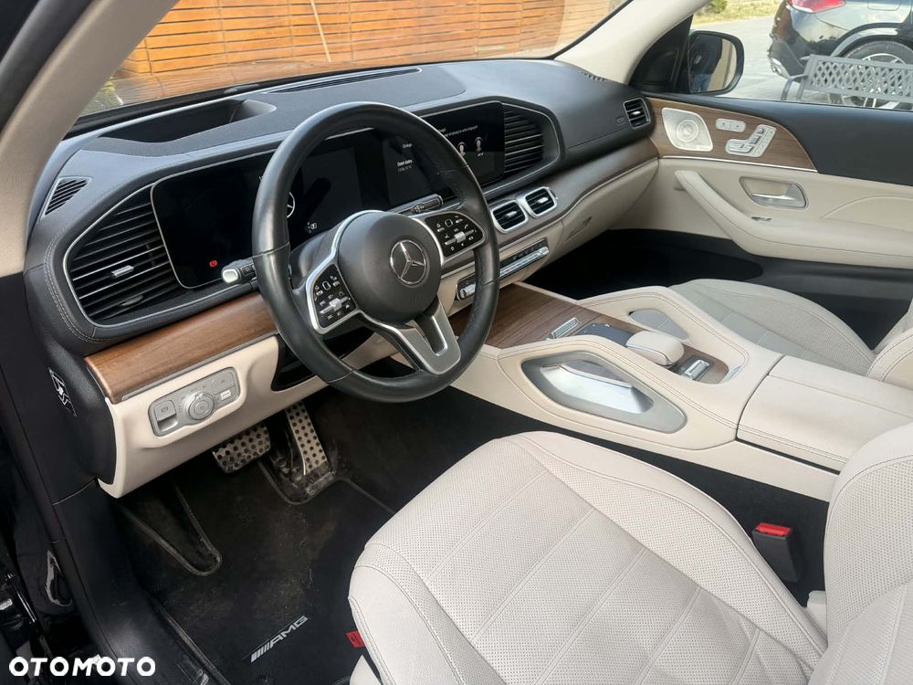 Mercedes-Benz GLS - 9