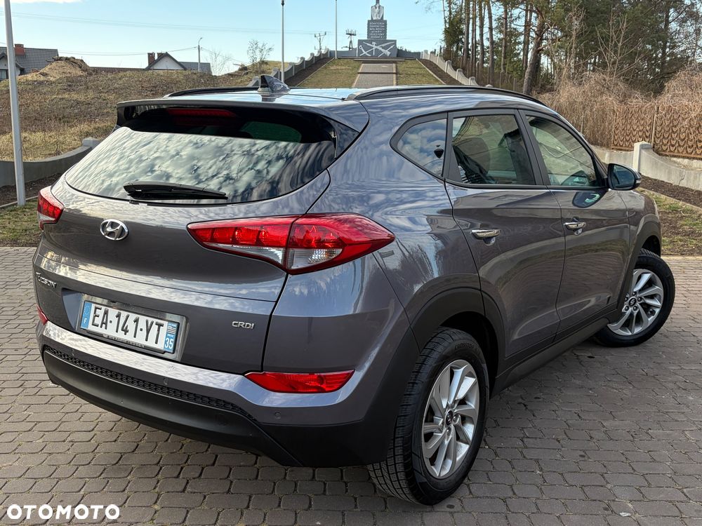 Hyundai Tucson blue 1.7 CRDi 2WD Advantage - 8