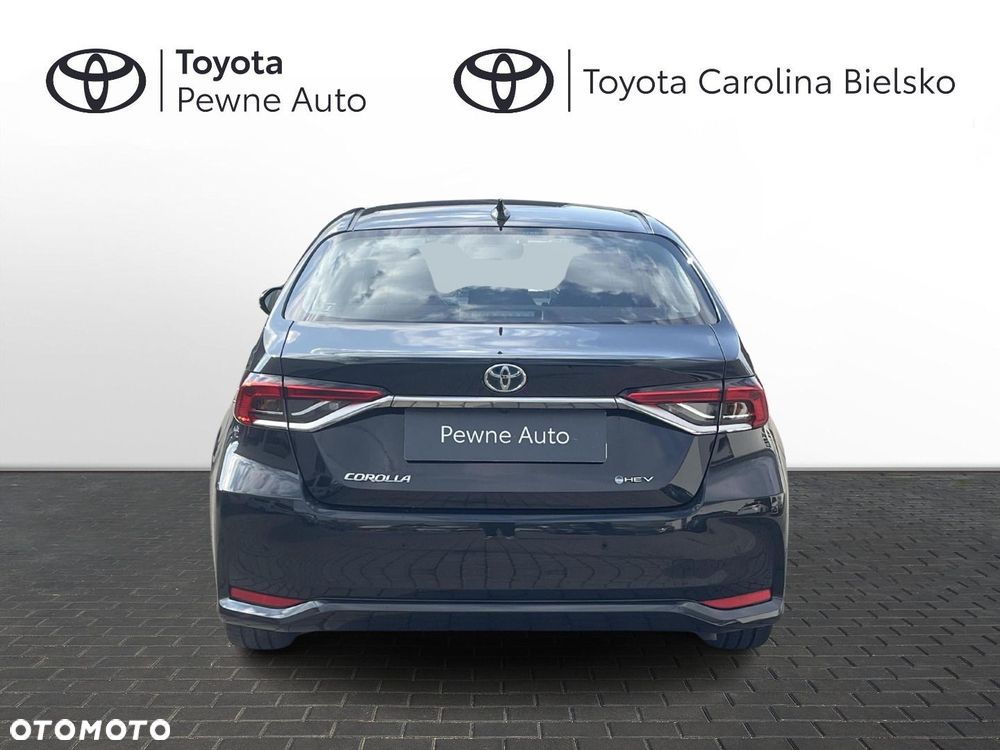 Toyota Corolla - 4