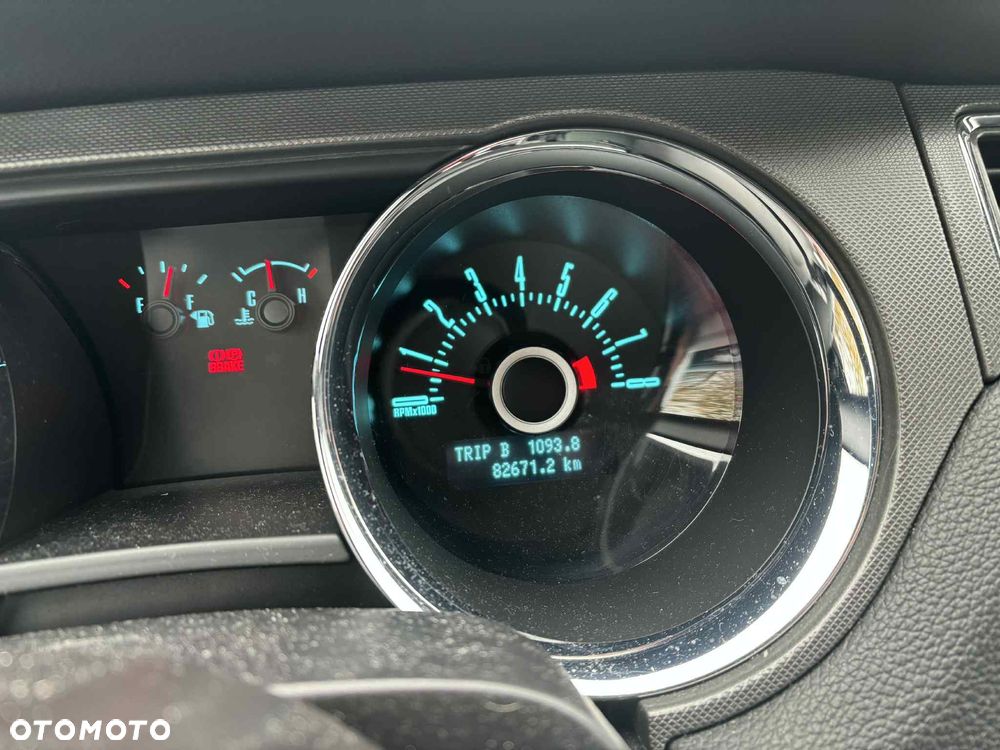 Ford Mustang 3.7 V6 - 8