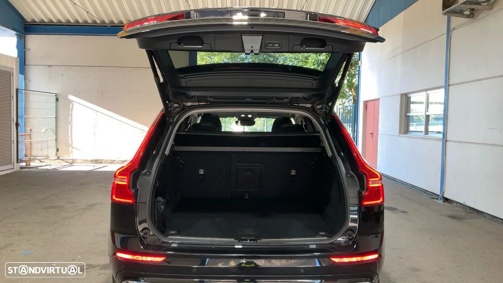 Volvo XC 60 2.0 T6 PHEV Inscription Expression AWD - 12