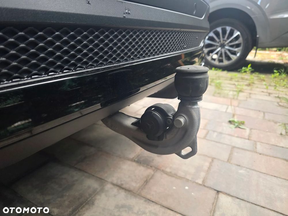 Mercedes-Benz GLB 220 d 4-Matic AMG Line 8G-DCT - 10