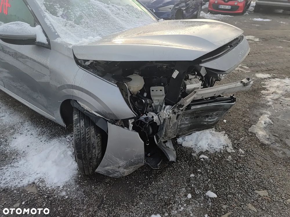 Peugeot 208 PureTech 130 EAT8 Allure Pack - 17