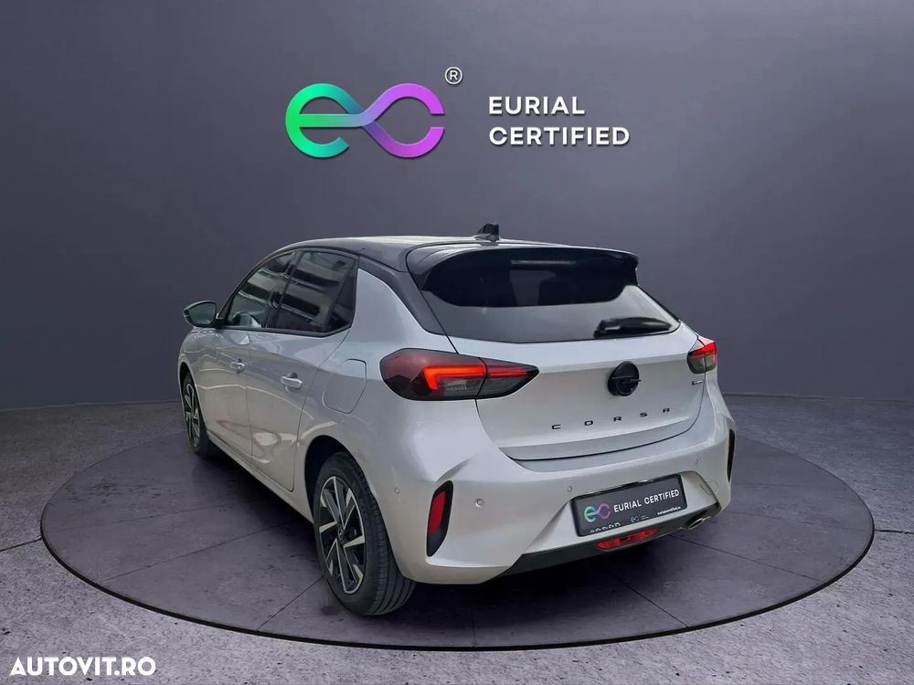 Opel Corsa 1.2L Turbo eDCT6 MHEV GS - 4
