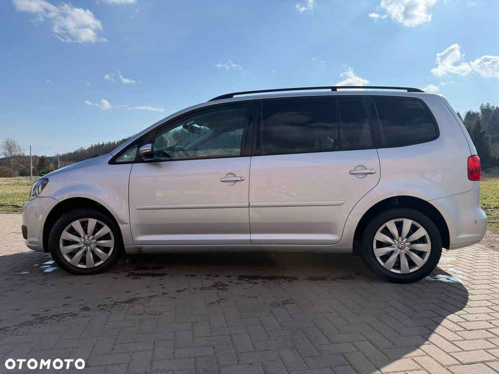 Volkswagen Touran 1.6 TDI DPF BlueMot Comfortline - 4