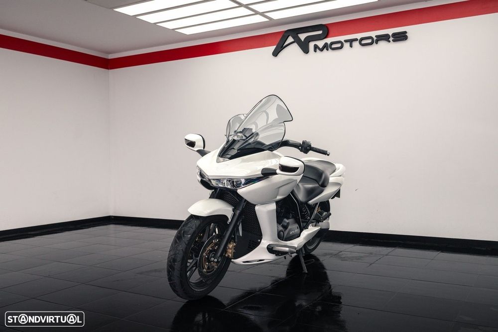 Honda DN-01 NSA 700A - 4