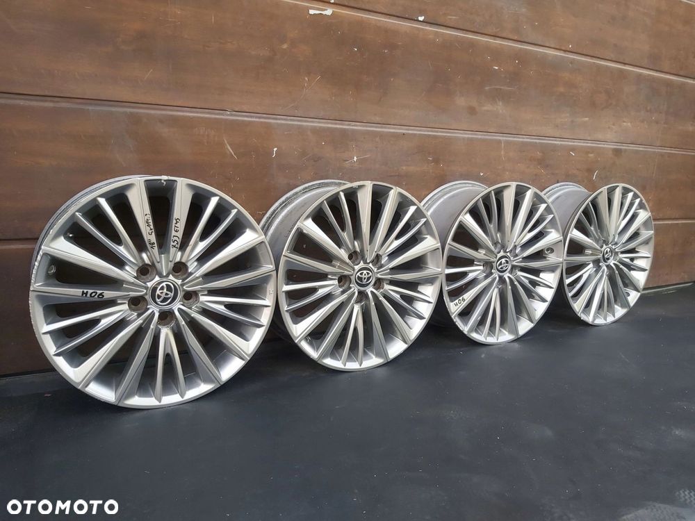 Toyota Auris Corolla E16 E18 Avensis T27 Alufelgi felgi 18 5x114,3 7J et45 - 2