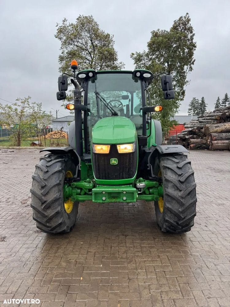 John Deere 5125R - 5