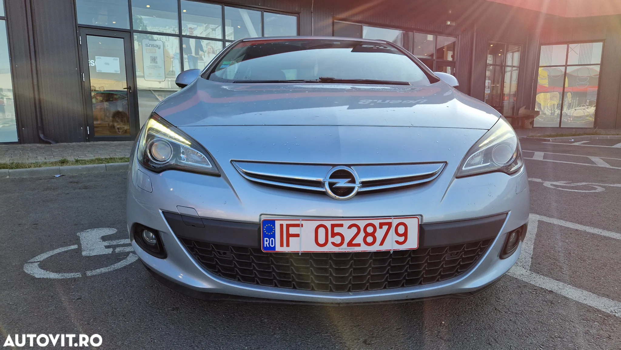 Opel Astra GTC 1.7 CDTI DPF ecoFLEX Start/Stop Edition - 9
