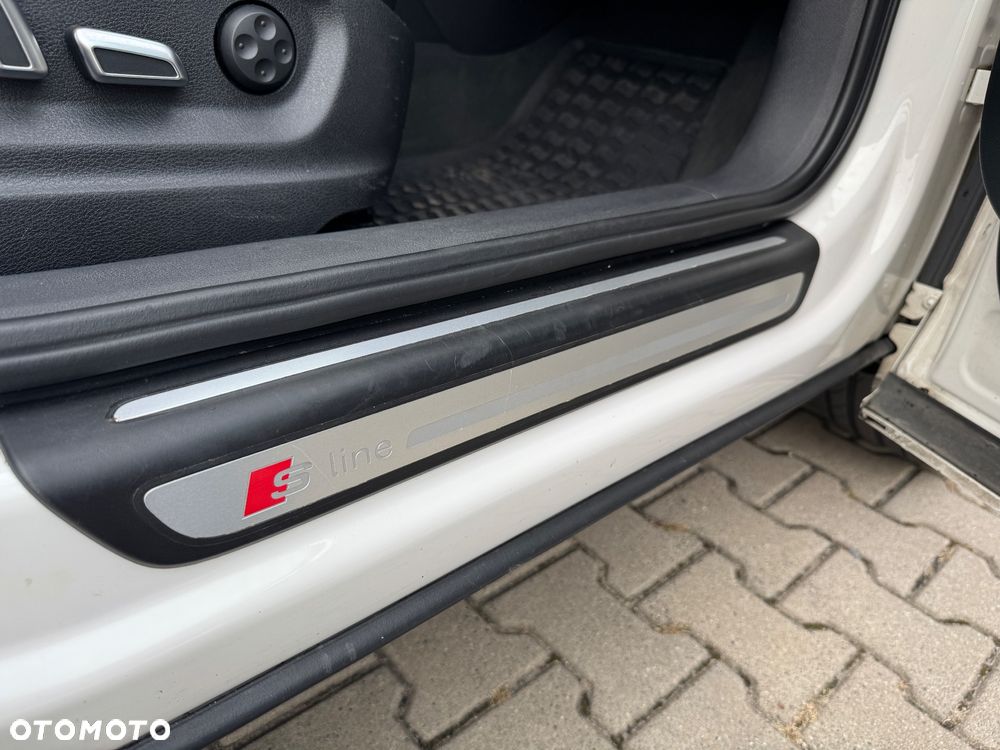 Audi Q3 2.0 TFSI quattro S tronic - 21