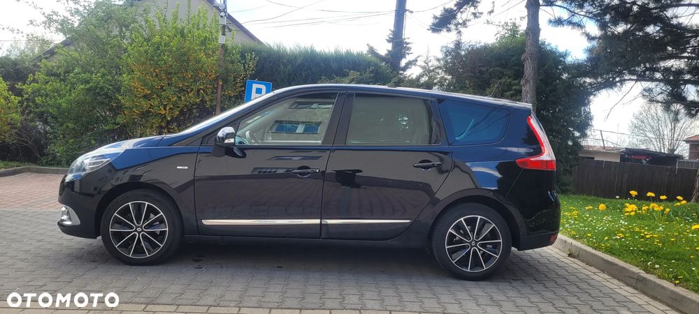 Renault Grand Scenic - 11