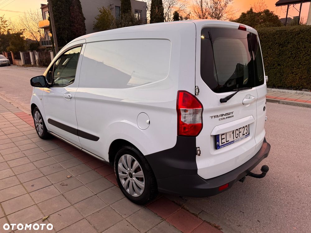 Ford Transit Courier - 6