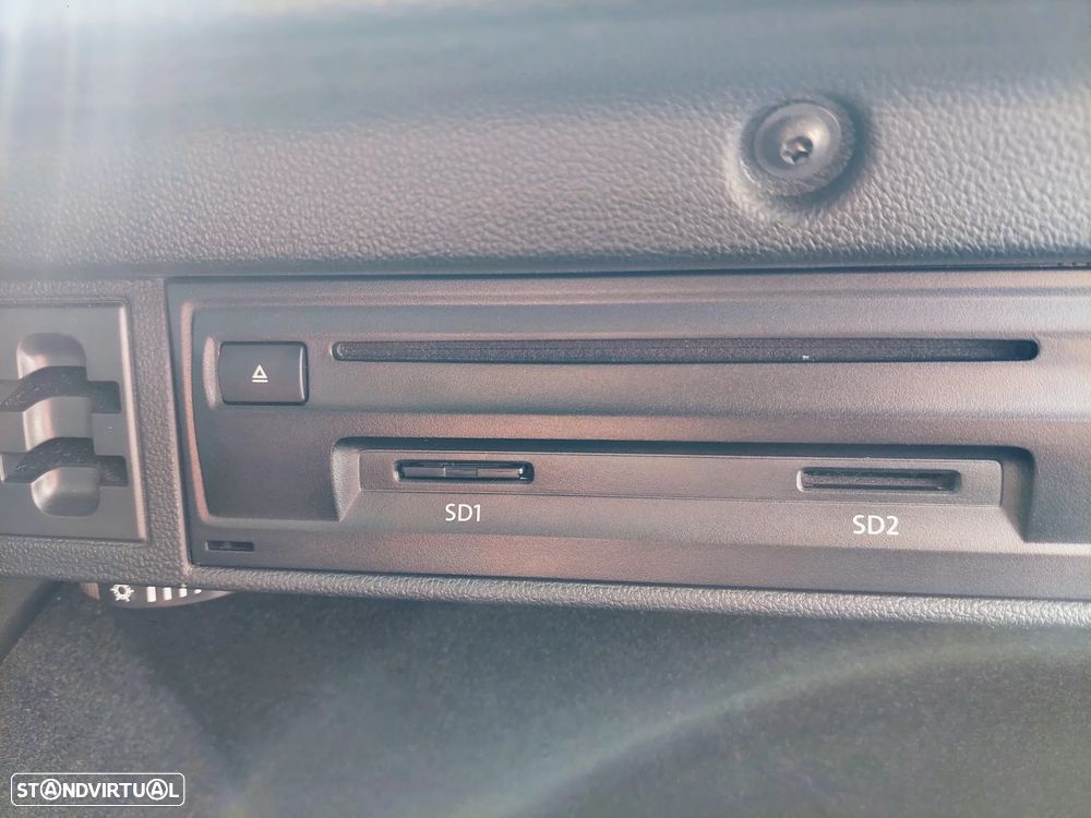 VW Golf 1.6 TDI Confortline - 43