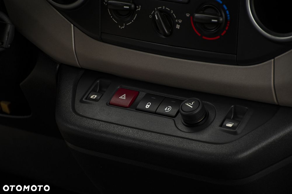 Citroën Berlingo ver-1-6-hdi - 9