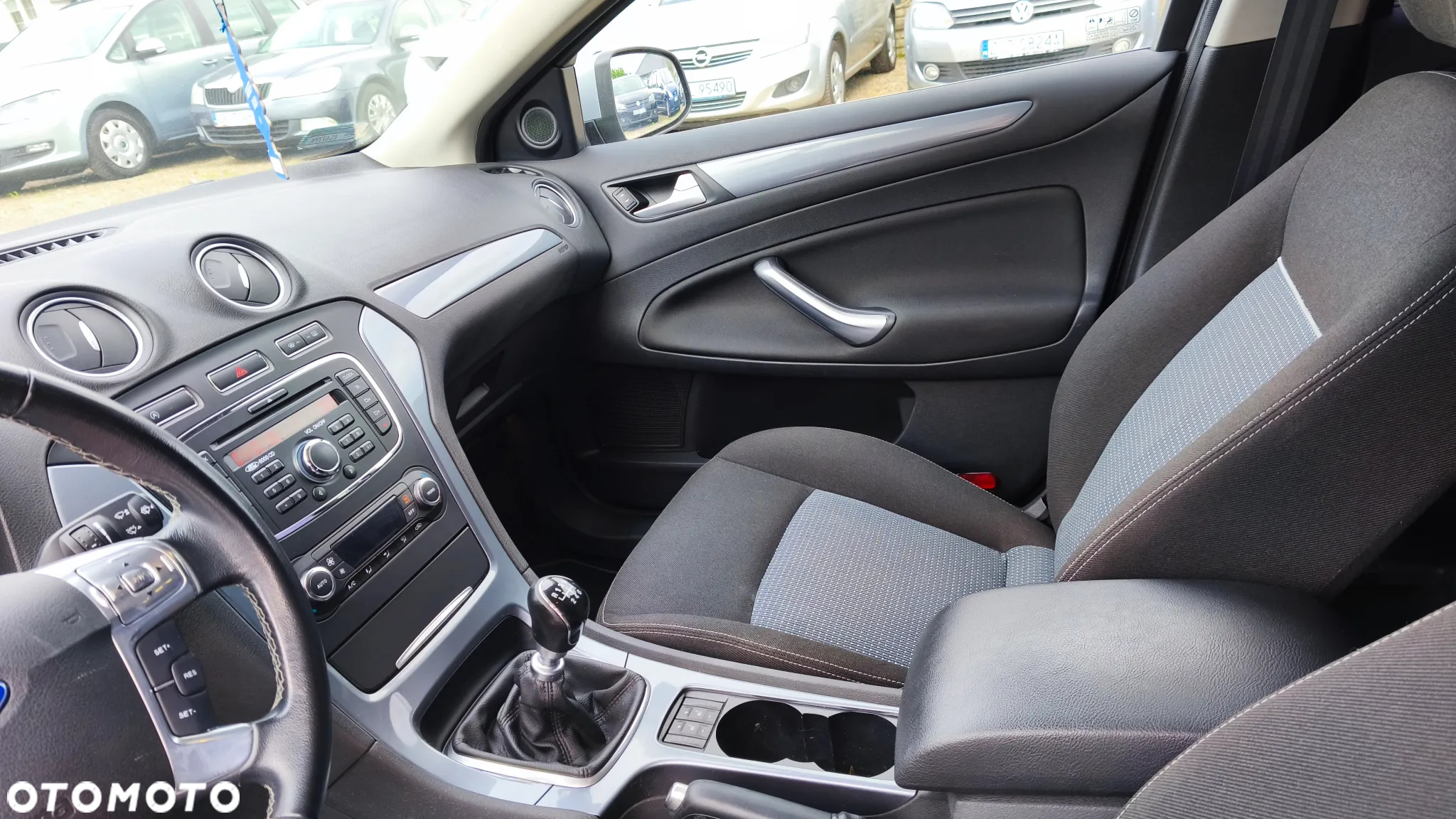 Ford Mondeo - 17