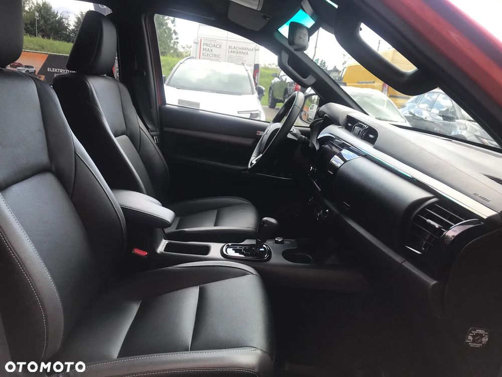 Toyota Hilux 2.8 D-4D mHEV Double Cab Invincible 4x4 - 19