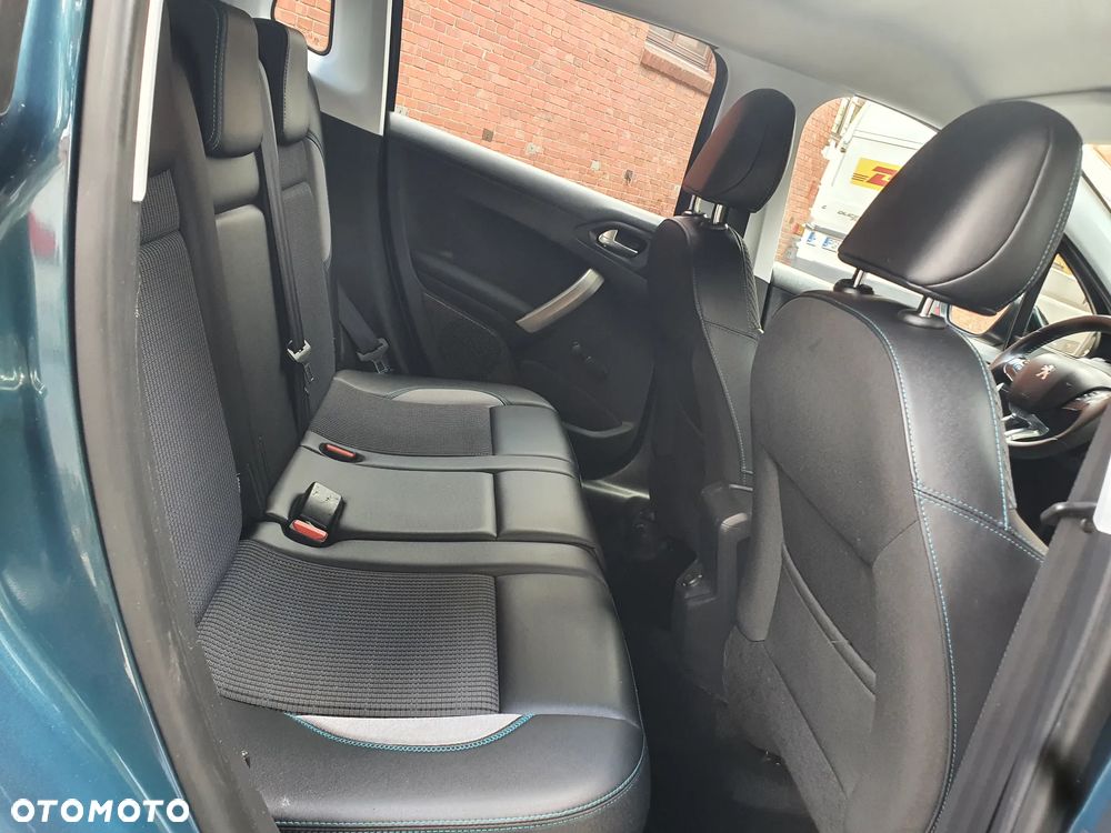 Peugeot 2008 PureTech 130 Stop&Start Crossway - 13