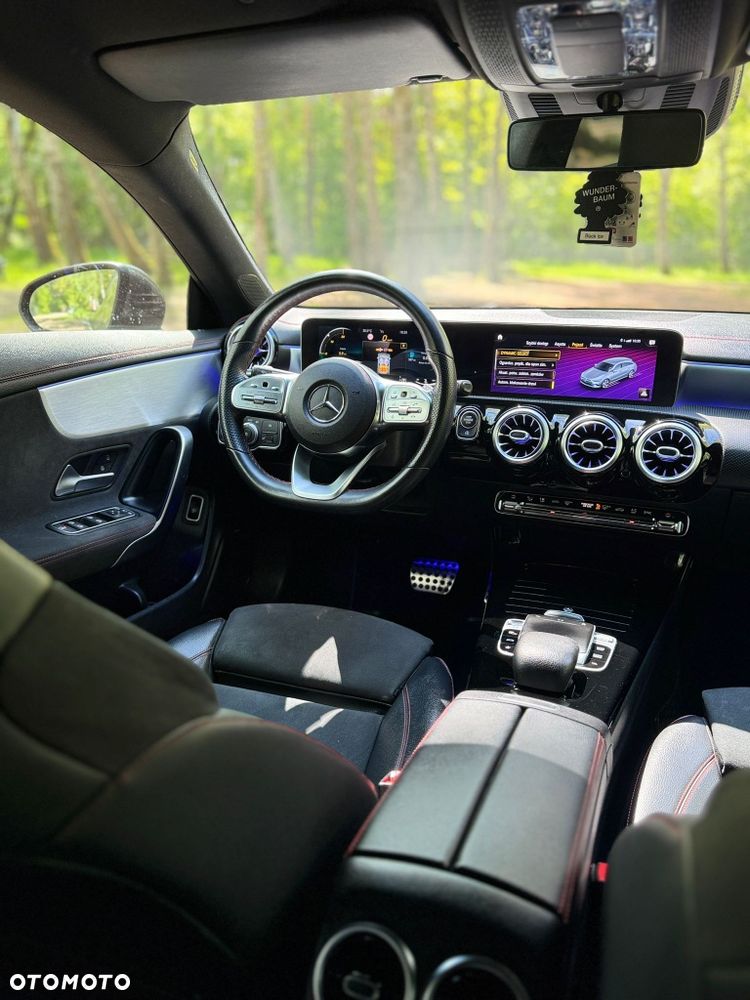 Mercedes-Benz CLA - 4