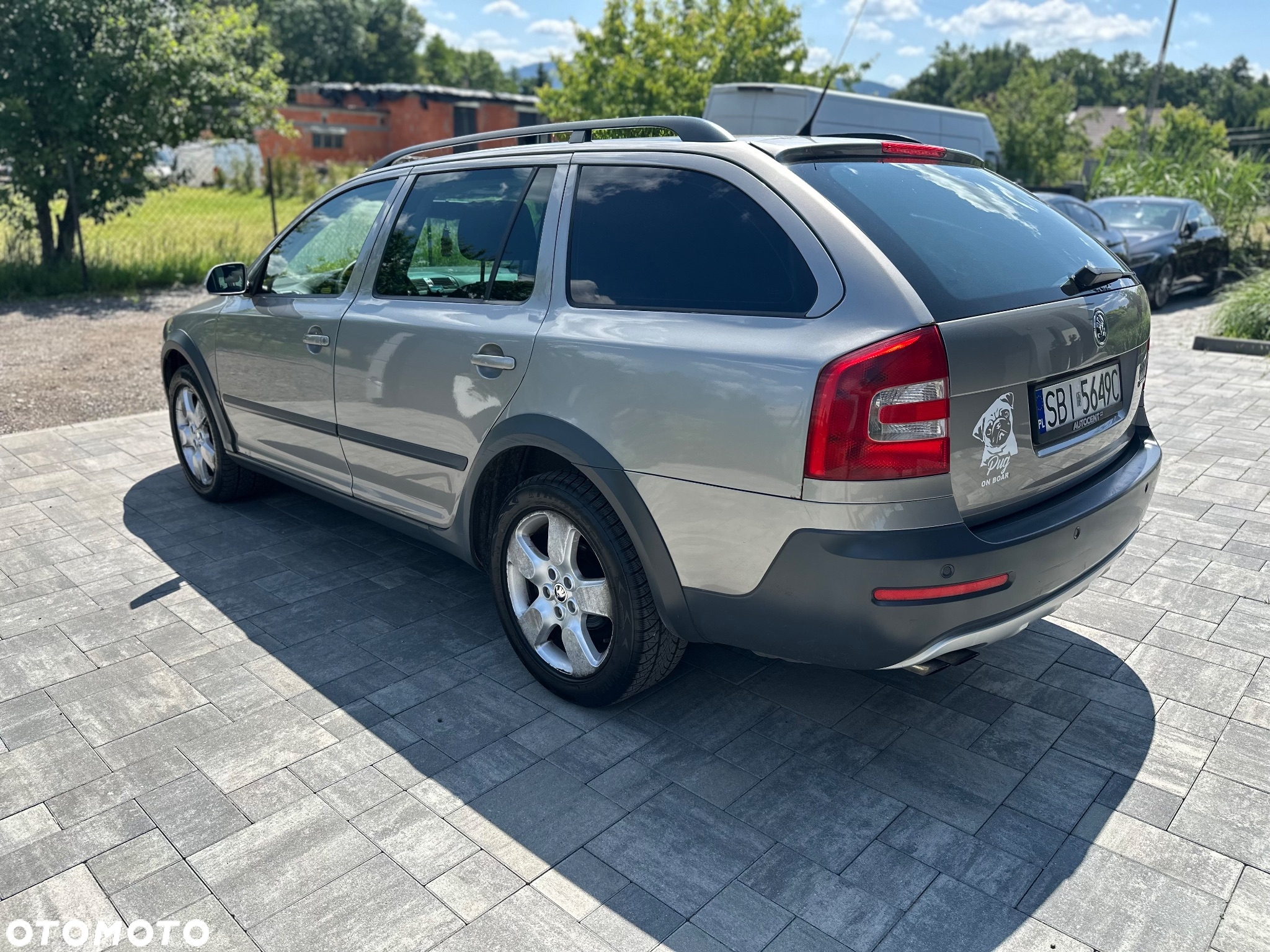 Skoda Octavia Scout 2.0 TDI DPF - 18